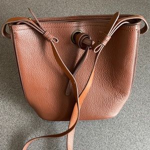 LL BEAN SIGNATURE LEATHER BAG